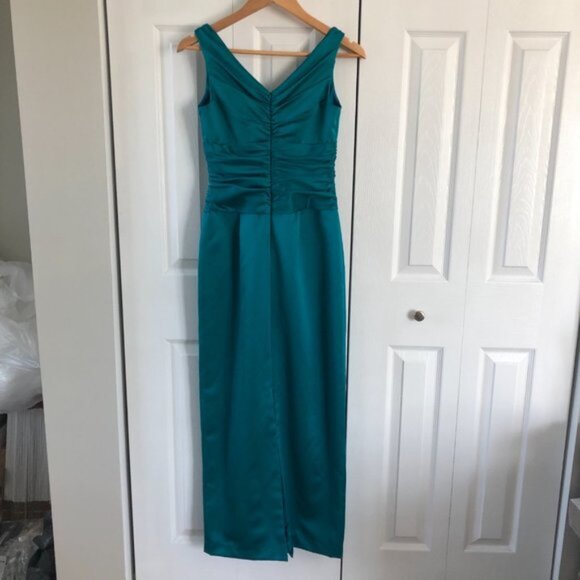 David's Bridal Teal V-Neck Sleeveless Satin Bridesmaid Dress Style #81047 - Picture 2 of 12
